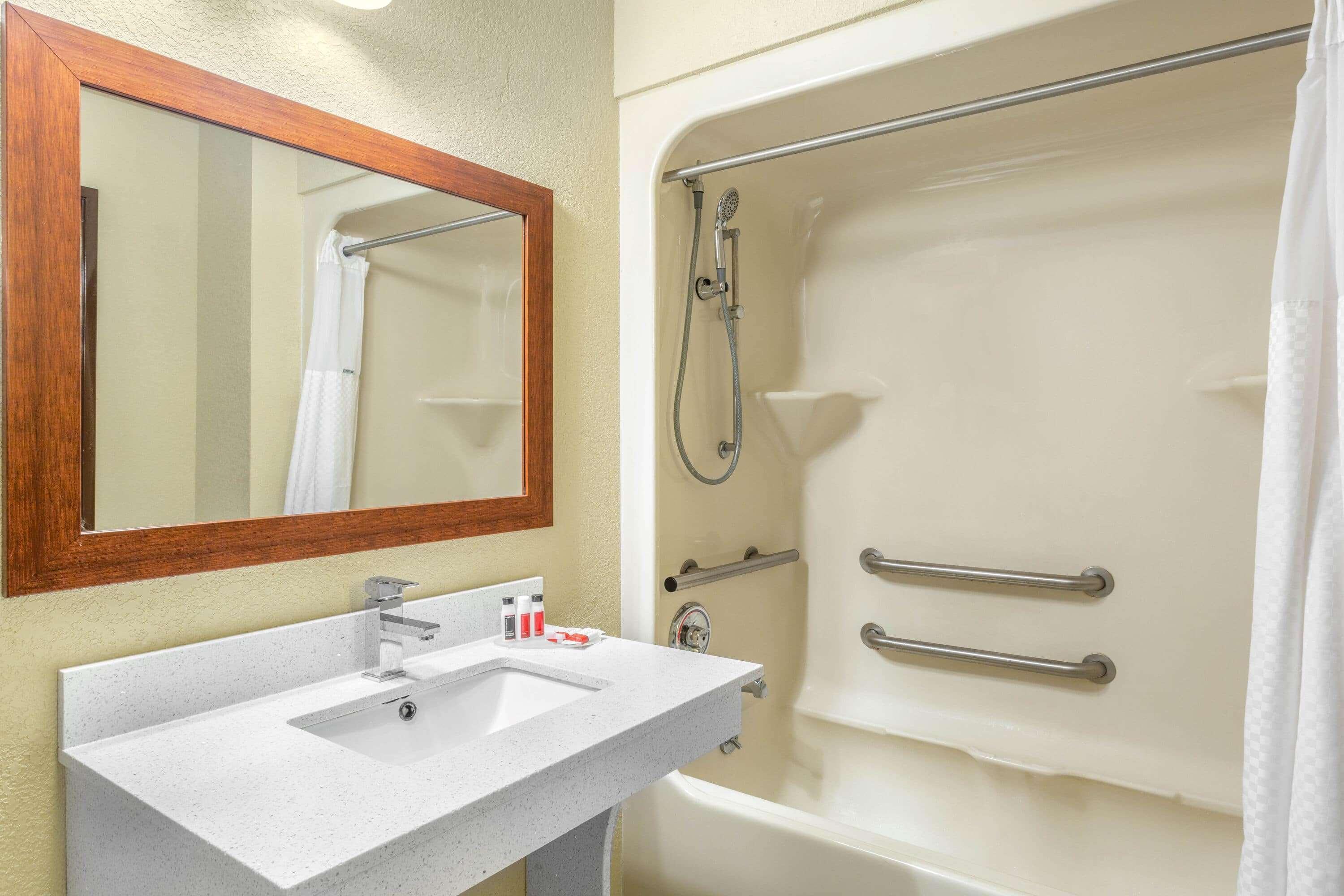 Days Inn By Wyndham Blairsville Bagian luar foto